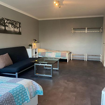 1 A Ferienwohnung Modern Дуйсбург Экстерьер фото