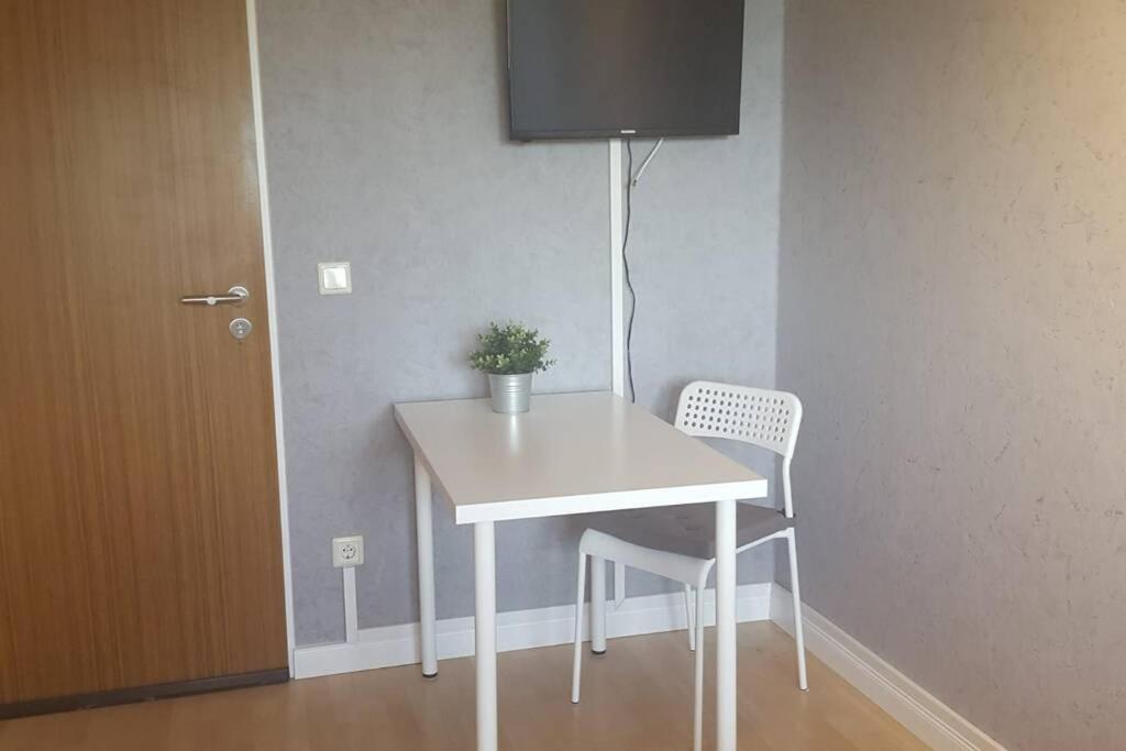 1 A Ferienwohnung Modern Дуйсбург Экстерьер фото